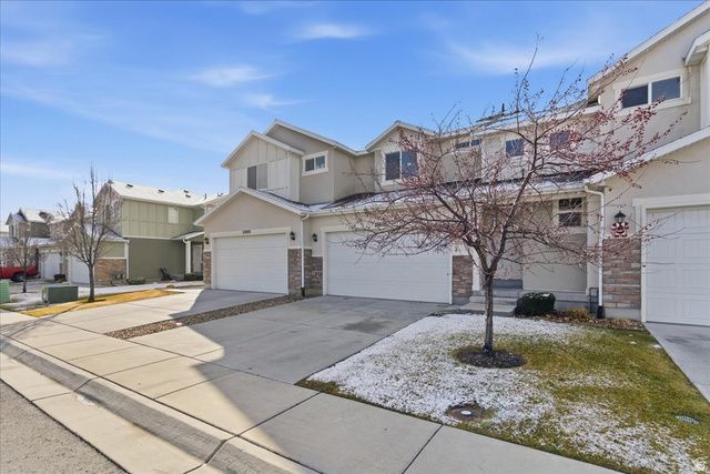 12806 S FAIRHOLME CIR, Herriman, UT 84096