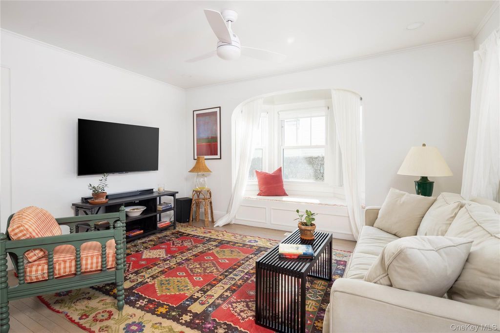 446 6th Street, Greenport, NY 11944