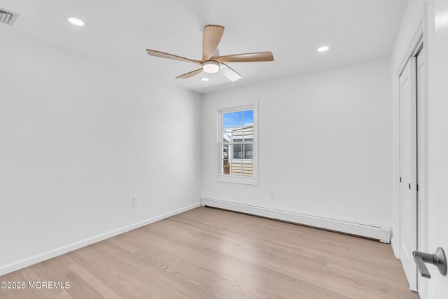 90 Spinnaker Court, Bayville, NJ 08721