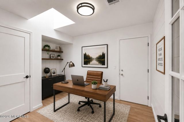 90 Spinnaker Court, Bayville, NJ 08721