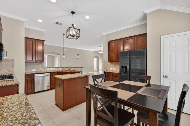 10103 Sweet Willow Lane, Brookshire, TX 77423