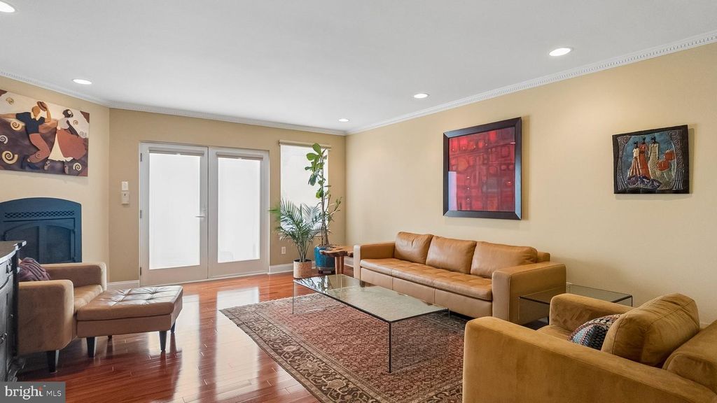 718 S 19TH ST, Philadelphia, PA 19146