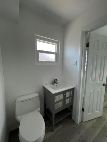 1927 Cypress Avenue, Fort Pierce, FL 34949