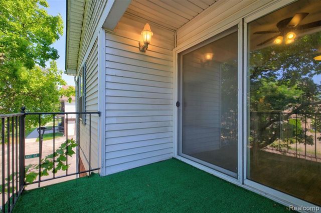26070 N Lake Drive Drive, Harrison Twp, MI 48045