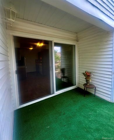 26070 N Lake Drive Drive, Harrison Twp, MI 48045