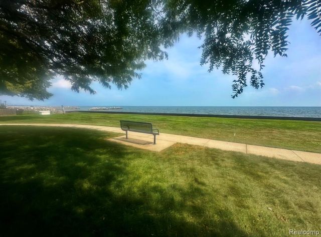 26070 N Lake Drive Drive, Harrison Twp, MI 48045