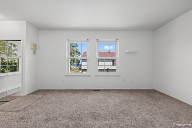 26070 N Lake Drive Drive, Harrison Twp, MI 48045