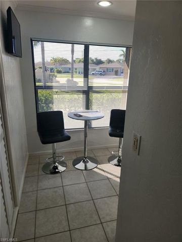 716 SE 12th CT 31, Cape Coral, FL 33990