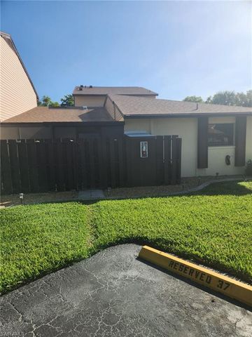 716 SE 12th CT 31, Cape Coral, FL 33990