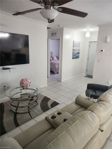 716 SE 12th CT 31, Cape Coral, FL 33990