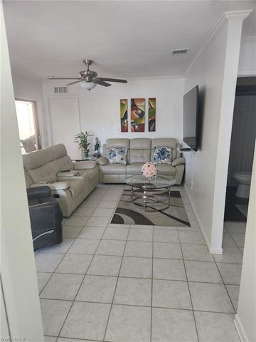 716 SE 12th CT 31, Cape Coral, FL 33990