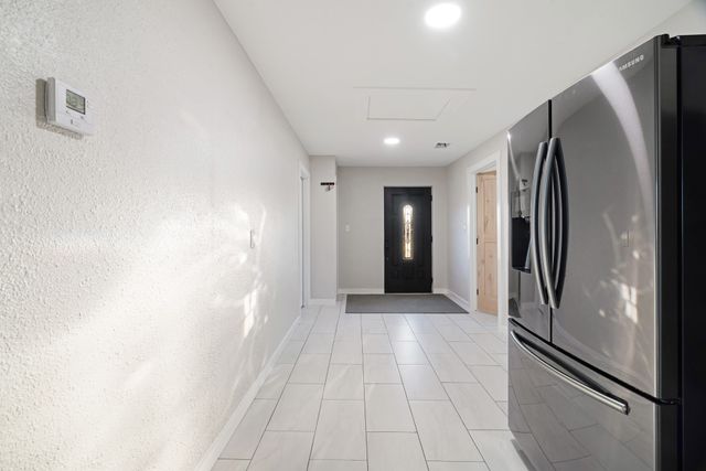 2748 Farm Road 2820, Sumner, TX 75486