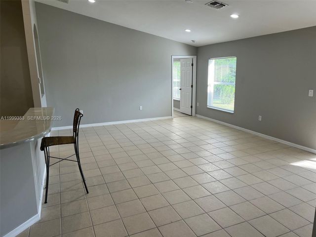 4015 6th St SW, Lehigh Acres, FL 33976