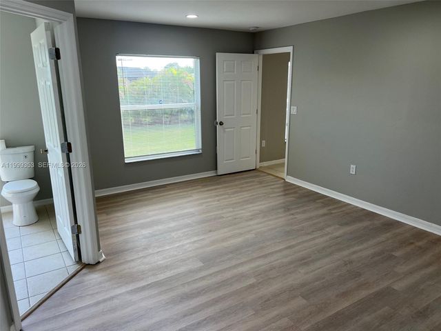 4015 6th St SW, Lehigh Acres, FL 33976