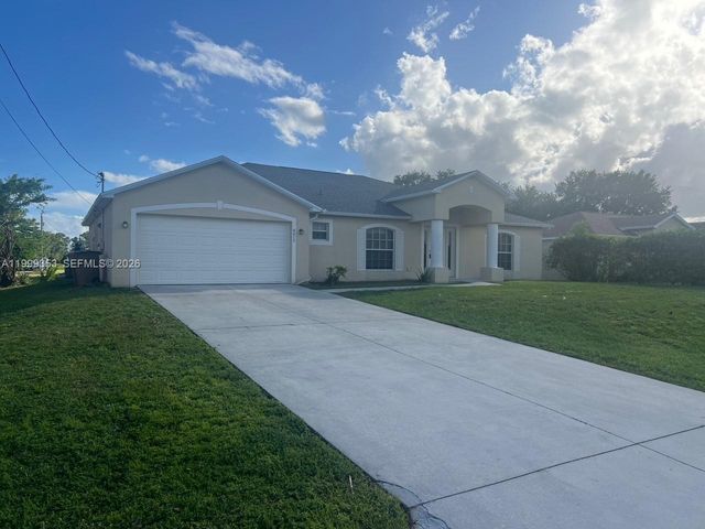 4015 6th St SW, Lehigh Acres, FL 33976