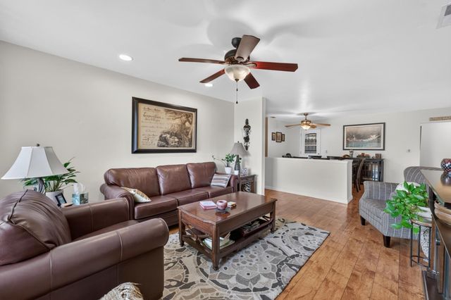 5817 Keyntel St, Citrus Heights, CA 95621