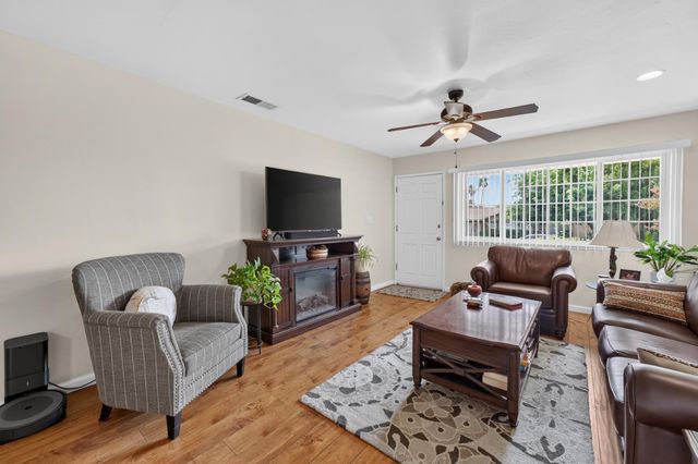 5817 Keyntel St, Citrus Heights, CA 95621