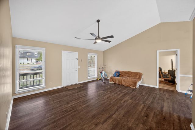 1091 Carol Ln, Cookeville, TN 38501