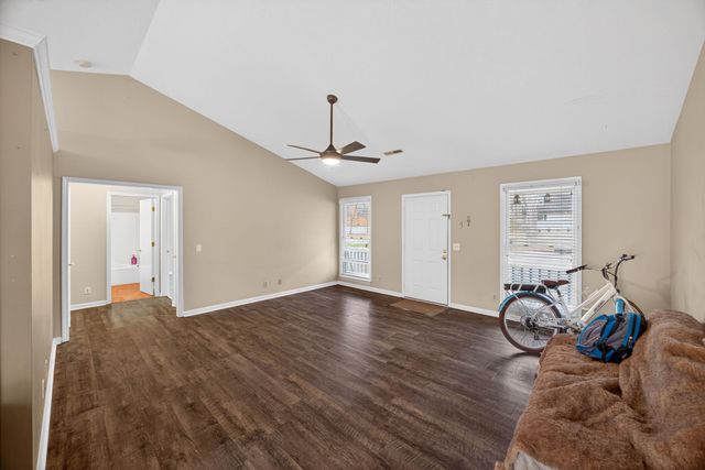 1091 Carol Ln, Cookeville, TN 38501