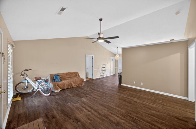 1091 Carol Ln, Cookeville, TN 38501