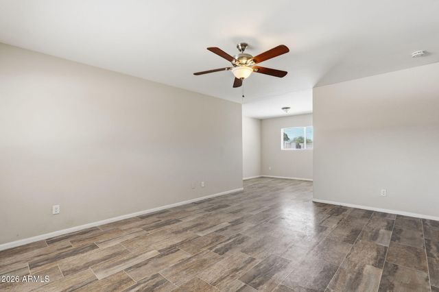 2112 W DAHLIA Drive, Phoenix, AZ 85029