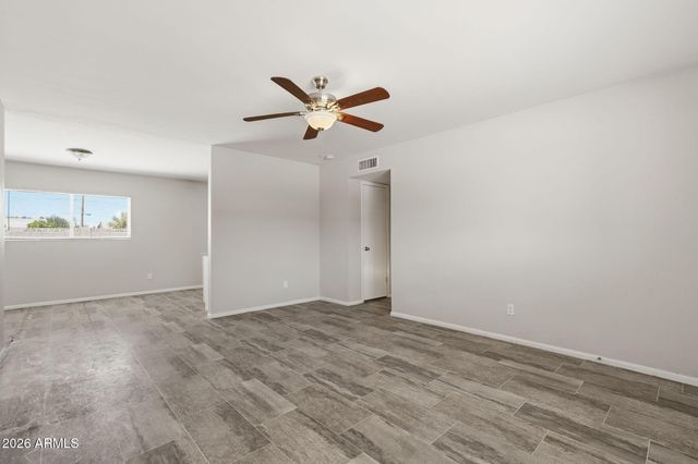 2112 W DAHLIA Drive, Phoenix, AZ 85029