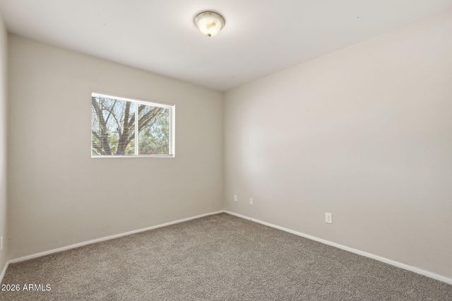 2112 W DAHLIA Drive, Phoenix, AZ 85029