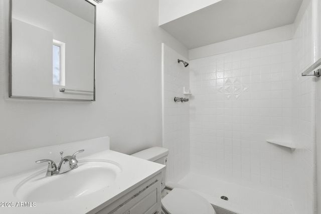 2112 W DAHLIA Drive, Phoenix, AZ 85029