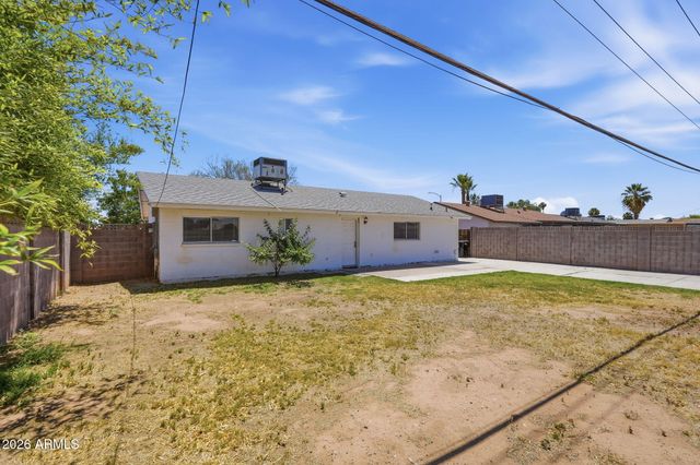 2112 W DAHLIA Drive, Phoenix, AZ 85029