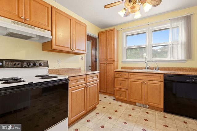 301 WICHITA TRL, Browns Mills, NJ 08015