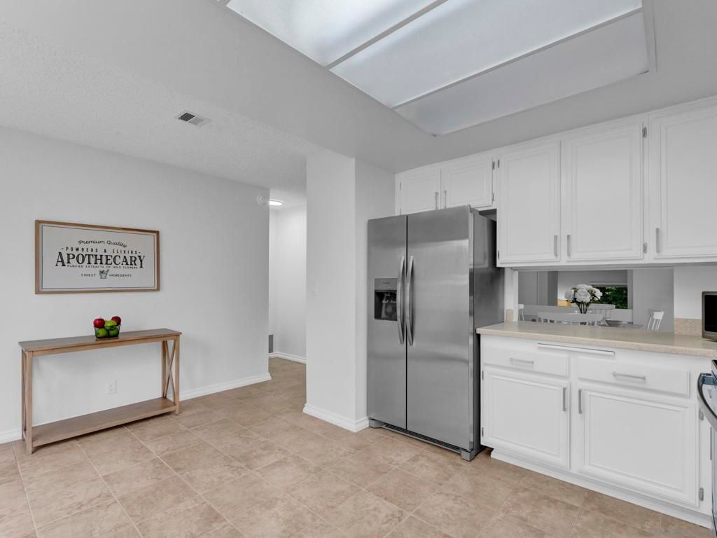 Image 15 of property listing at 830 Cinnamon, Chula Vista, CA 91910