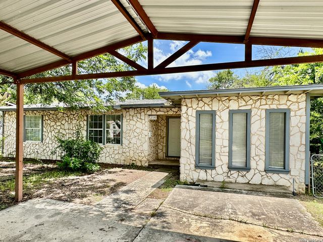 214 BASSWOOD DR, San Antonio, TX 78213