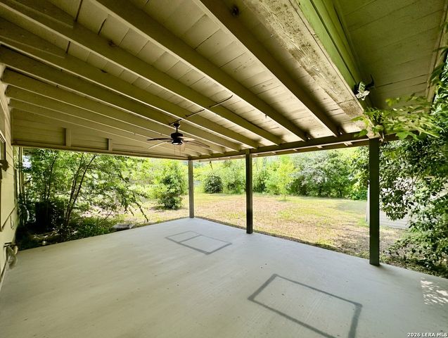 214 BASSWOOD DR, San Antonio, TX 78213