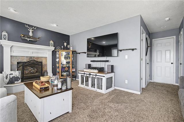 16211 W 158TH Street, Olathe, KS 66062