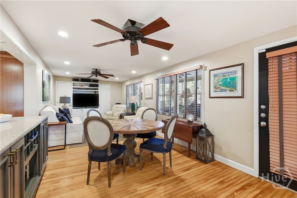 Image 21 of property listing at 8815 Whitefield, Savannah, GA 31406