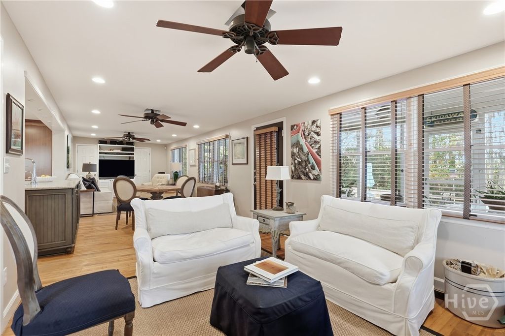 Image 23 of property listing at 8815 Whitefield, Savannah, GA 31406