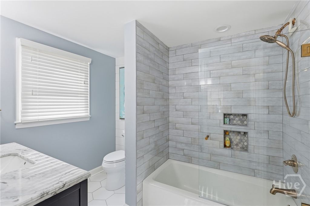 Image 46 of property listing at 8815 Whitefield, Savannah, GA 31406