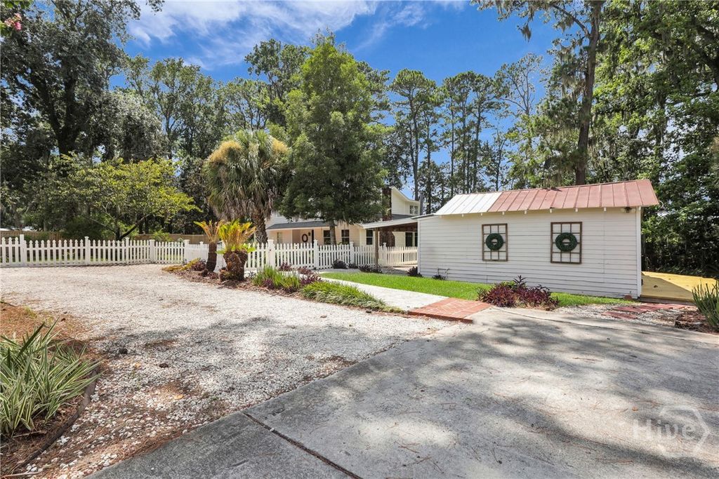 Image 57 of property listing at 8815 Whitefield, Savannah, GA 31406