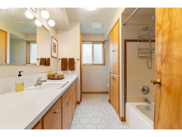 40416 Ne GOODNIGHT Rd, La Center, WA 98629