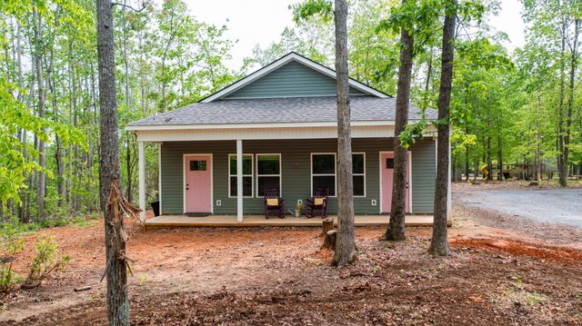 48 Sweet Springs Rd, Kelso, TN 37348