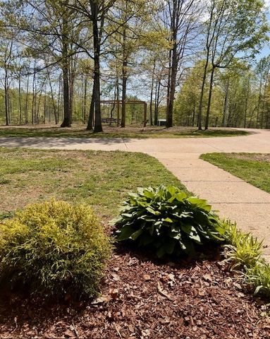 48 Sweet Springs Rd, Kelso, TN 37348