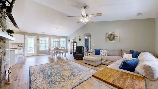 48 Sweet Springs Rd, Kelso, TN 37348