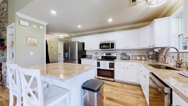 48 Sweet Springs Rd, Kelso, TN 37348