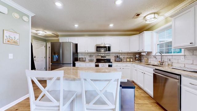 48 Sweet Springs Rd, Kelso, TN 37348