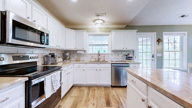 48 Sweet Springs Rd, Kelso, TN 37348