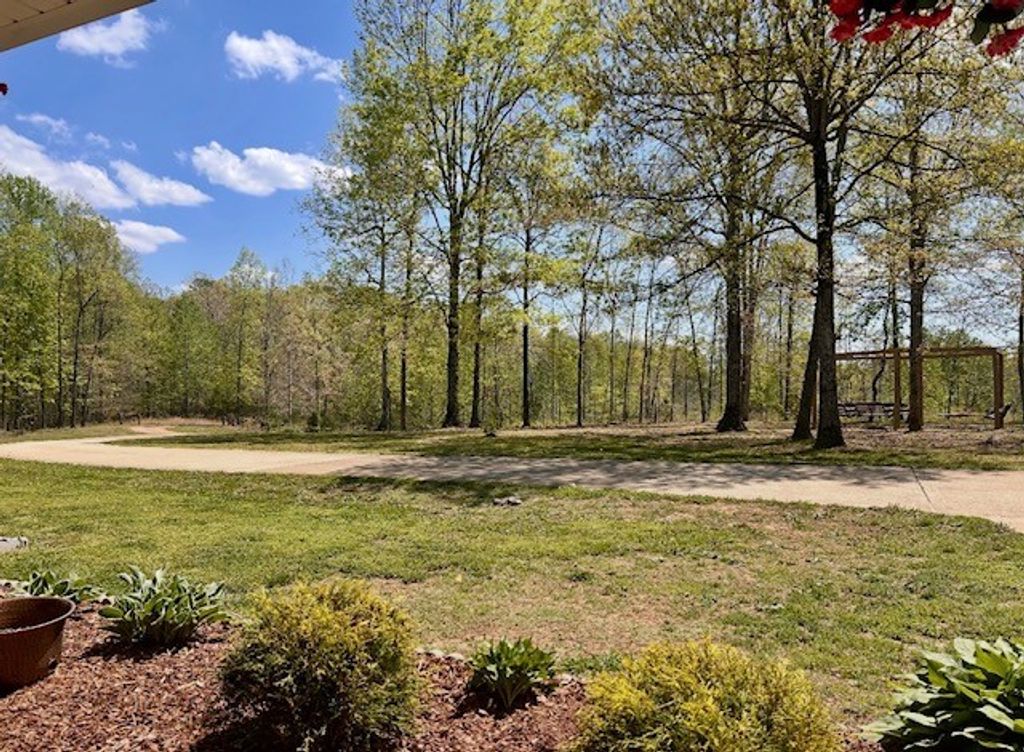 48 Sweet Springs Rd, Kelso, TN 37348