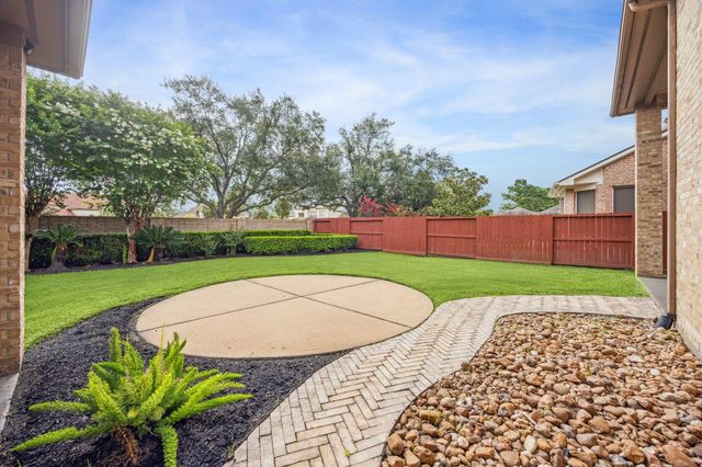 5826 Santa Fe Springs Drive, Houston, TX 77041