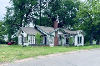 208 Texas Street, Sulphur Springs, TX 75482