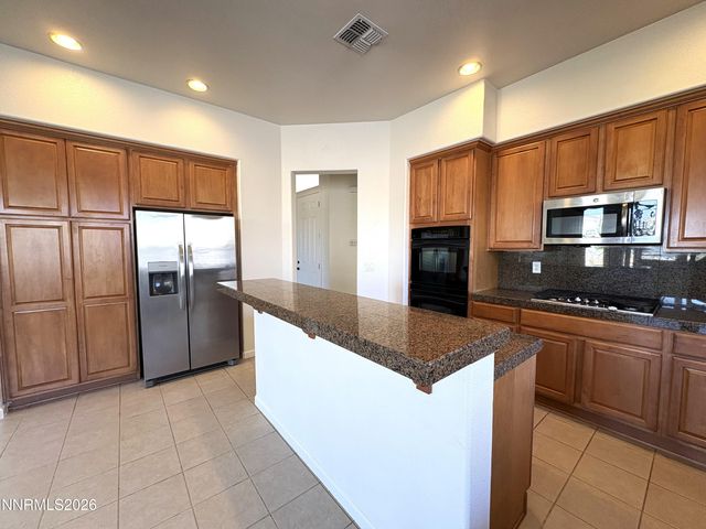 855 Sienna Park Drive, Reno, NV 89512
