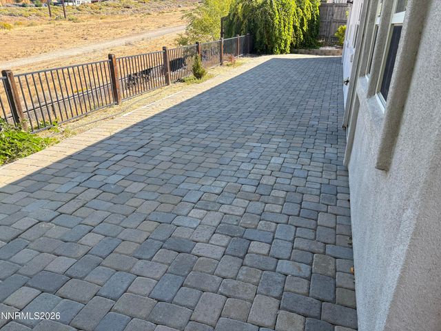 855 Sienna Park Drive, Reno, NV 89512